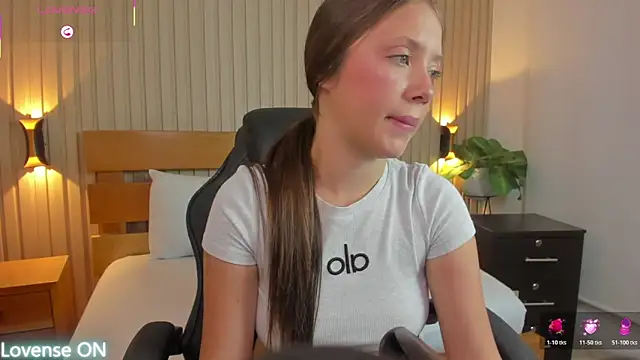 Snapshot of nataly_rodri chatting on 28, 11, 2025 nataly rodri online show from 28, 11, 2025