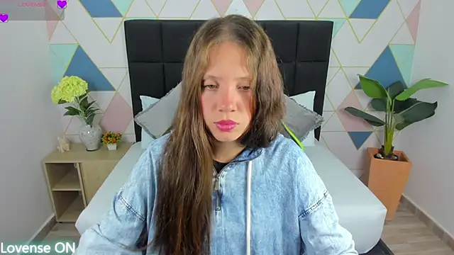 Snapshot of nataly_rodri chatting on 31, 10, 2025 nataly rodri online show from 31, 10, 2025