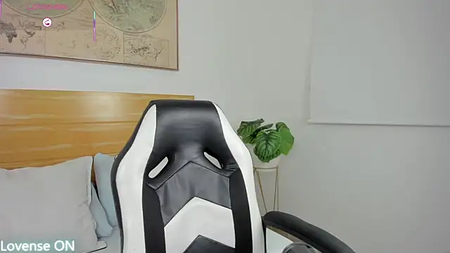 Snapshot of nataly_rodri chatting on 15, 11, 2025 nataly rodri online show from 15, 11, 2025