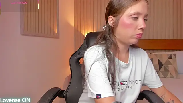 Snapshot of nataly_rodri chatting on 30, 11, 2025 nataly rodri online show from 30, 11, 2025