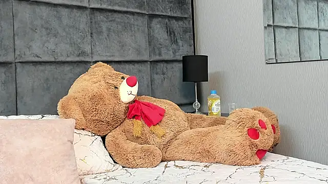 sharlotte w online show from 5, 12, 2024