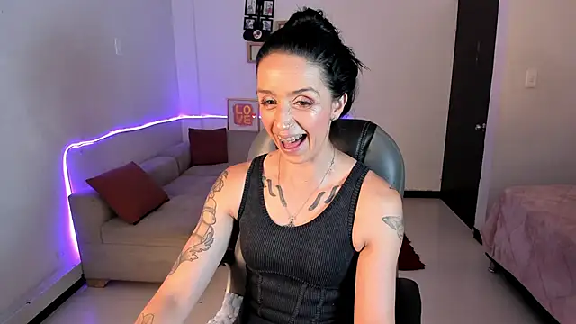 Kristen Garner online show from 17, 12, 2025