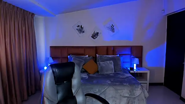 Kristen Garner online show from 8, 11, 2025