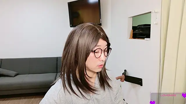 Snapshot of Kanae_sweet chatting on 5, 1, 2025 Kanae sweet online show from 5, 1, 2025