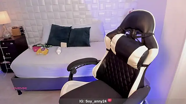 anny rouse24 online show from 14, 1, 2026