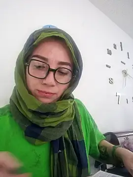 Yashira Jaziri online show from 6, 11, 2025