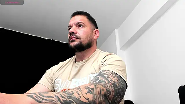 musclemonster31 online show from 3, 11, 2025