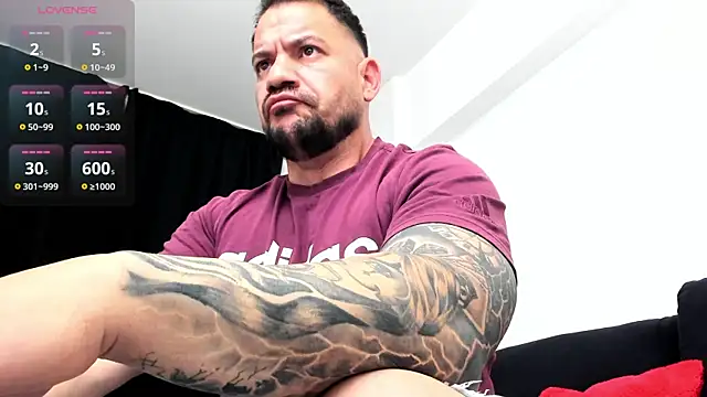 musclemonster31 online show from 27, 10, 2025