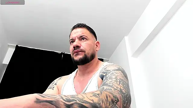 musclemonster31 online show from 3, 10, 2025