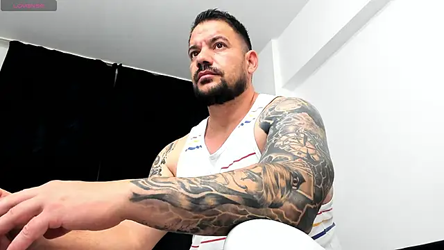 musclemonster31 online show from 11, 10, 2025