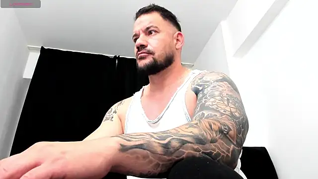 musclemonster31 online show from 4, 10, 2025