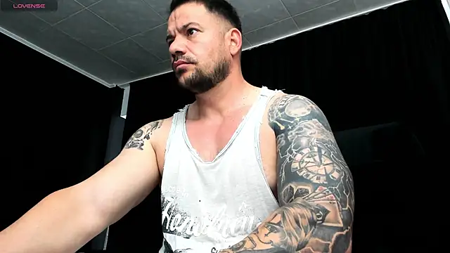 musclemonster31 online show from 21, 10, 2025