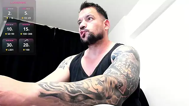 musclemonster31 online show from 16, 12, 2025