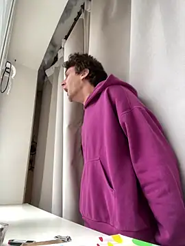 ETHAN MOORE online show from 16, 9, 2025