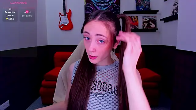 Snapshot of Lexi_Split chatting on 24, 6, 2026 Lexi Split online show from 24, 6, 2026
