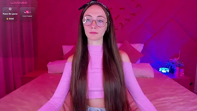 Snapshot of Lexi_Split chatting on 8, 7, 2026 Lexi Split online show from 8, 7, 2026