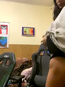 calliemaggotbone online show from 2, 11, 2025