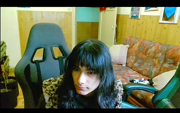 calliemaggotbone online show from 20, 12, 2025