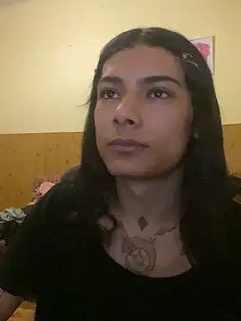 calliemaggotbone online show from 8, 4, 2026