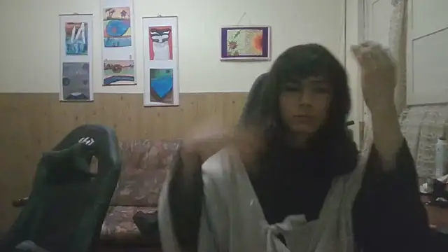 calliemaggotbone online show from 15, 11, 2025