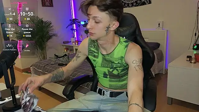 Snapshot of Tima_Lexikov_ chatting on 29, 12, 2024 Tima Lexikov online show from 29, 12, 2024