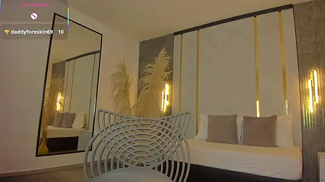 riley sierra online show from 22, 10, 2025