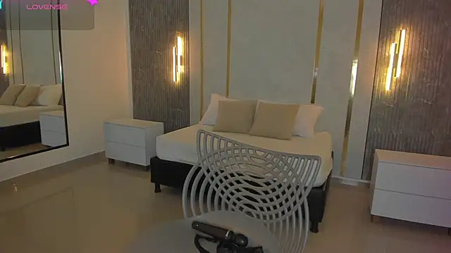 riley sierra online show from 31, 3, 2026