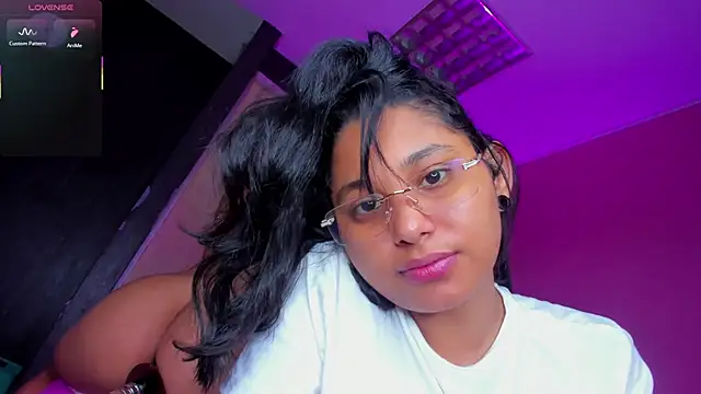 Snapshot of Cuteprincess21 chatting on 25, 9, 2025 Cuteprincess21 online show from 25, 9, 2025