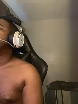 Snapshot of YesTheSexiest chatting on 21, 9, 2025 YesTheSexiest online show from 21, 9, 2025