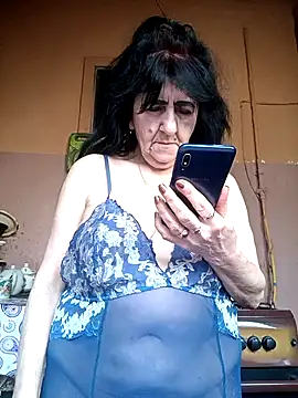 Lovely Lori online show from 16, 4, 2026