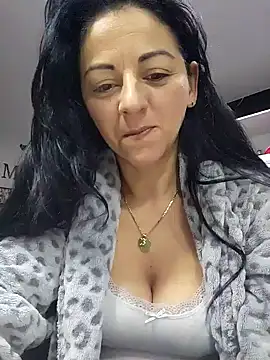 bruneta sexy23 online show from 8, 2, 2025