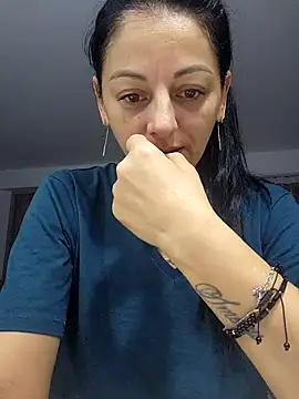 bruneta sexy23 online show from 2, 11, 2025