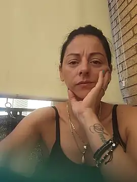 Snapshot of bruneta_sexy23 chatting on 4, 7, 2026 bruneta sexy23 online show from 4, 7, 2026
