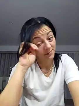 Snapshot of bruneta_sexy23 chatting on 7, 2, 2026 bruneta sexy23 online show from 7, 2, 2026