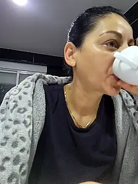 bruneta sexy23 online show from 3, 3, 2025