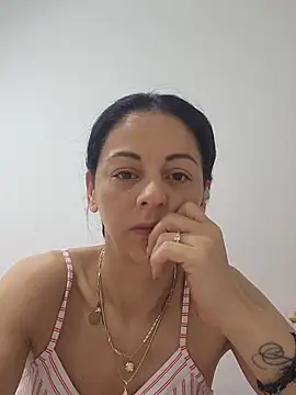 bruneta sexy23 online show from 2, 6, 2026
