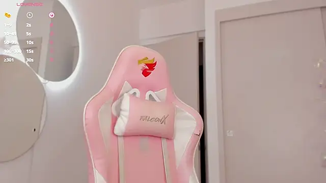 mia yourmommy online show from 10, 2, 2025