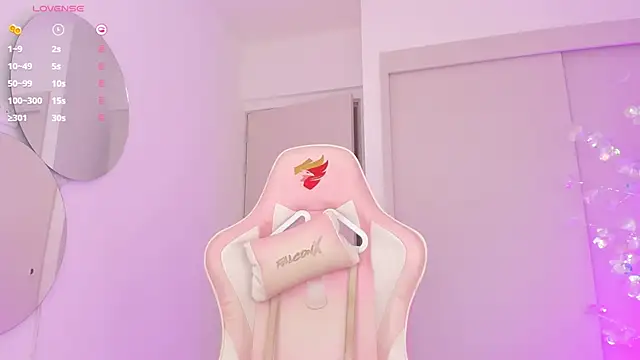 mia yourmommy online show from 26, 2, 2025