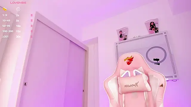 mia yourmommy online show from 21, 10, 2025