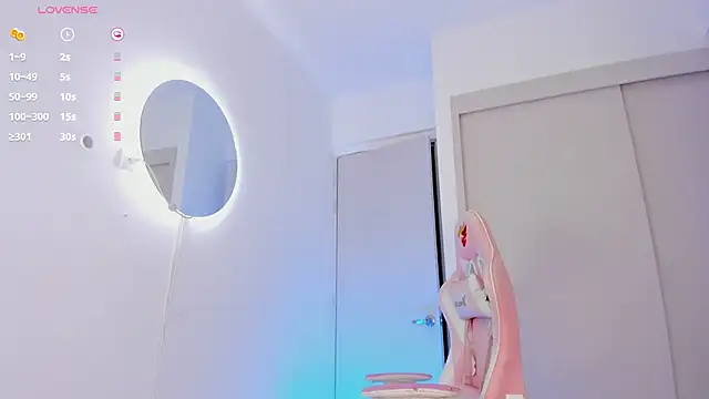 mia yourmommy online show from 27, 11, 2025