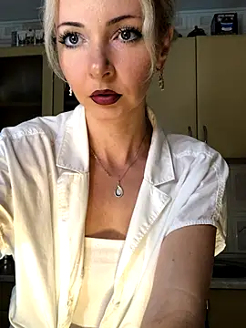 Kristina03 online show from 18, 11, 2025