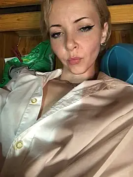 Kristina03 online show from 17, 2, 2025