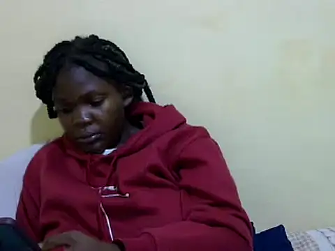 Snapshot of cute_roxie chatting on 10, 12, 2024 cute roxie online show from 10, 12, 2024