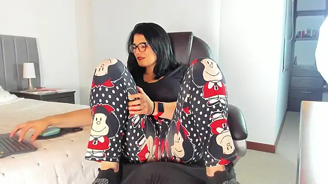 adriana71 online show from 3, 12, 2025