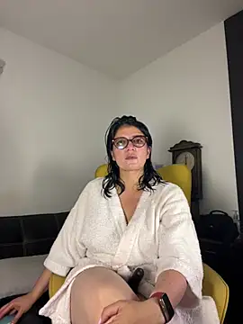Snapshot of adriana71 chatting on 19, 7, 2026 adriana71 online show from 19, 7, 2026