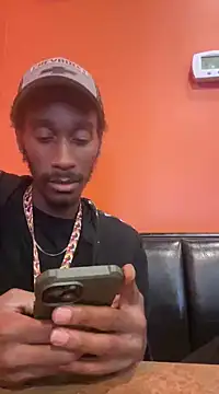 ITSONLYKENNY online show from 15, 2, 2025