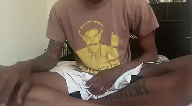 ITSONLYKENNY online show from 17, 2, 2025