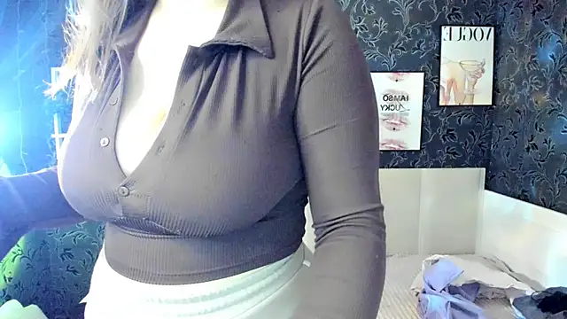 SofiaLovelyC online show from 12, 5, 2026