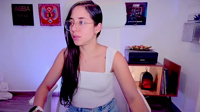 Snapshot of adriana__sosa_ chatting on 5, 12, 2024 adriana sosa online show from 5, 12, 2024