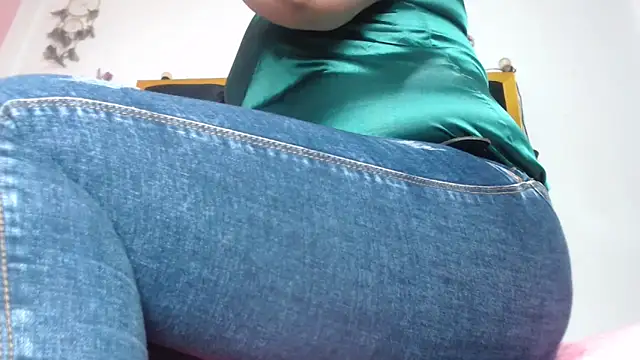 Helennahot online show from 22, 9, 2025